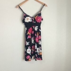 No Boundaries Crochet Waist Dress. Black floral. Size 3-5